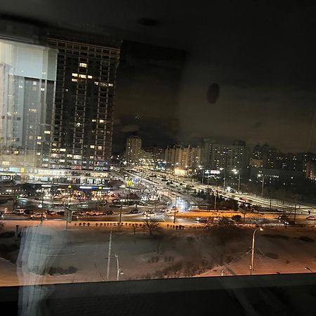 Apartment Smart Plaza Obolon' Киев Экстерьер фото